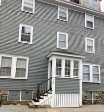 Building Photo - 4 Town House Square