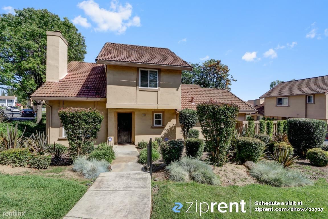 Primary Photo - 3 br, 2.5 bath Condo - 70 Del Prado Circle...