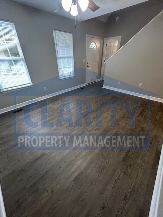 Building Photo - Three-bedroom home in Downtown Cleveland!