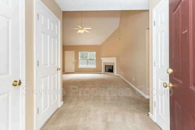Foto del edificio - 3660 Scotland Ln SW