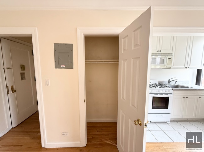 Foto del edificio - West 10th Street