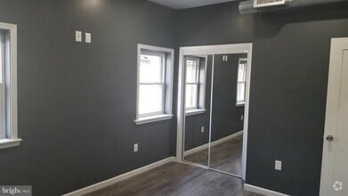 Building Photo - 2153 Ridge Ave