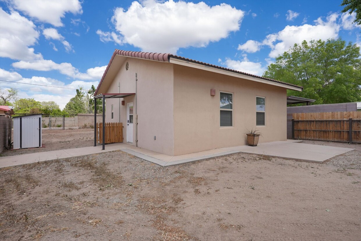 Primary Photo - NW Albuquerque | 2 bed / 1 bath | Casita |...