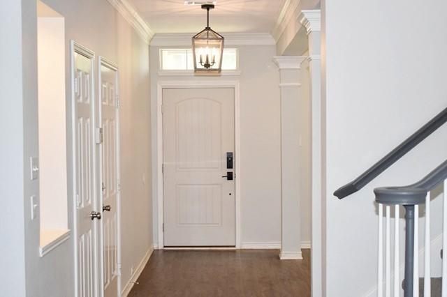 Building Photo - 2081 Brookgate Dr