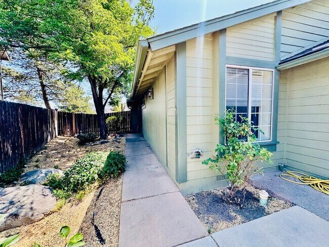Building Photo - 6066 Citation Ct