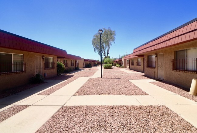 Building Photo - 5323 n 19th ave # 20, phoenix az 85015