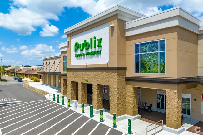 Stock up on all your groceries at Publix in Rockledge Square.