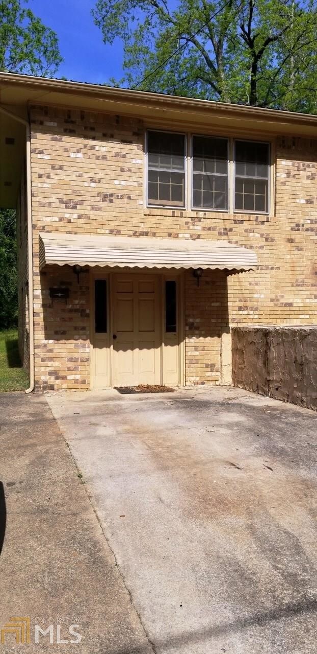 Building Photo - 3166 Rebecca St SW