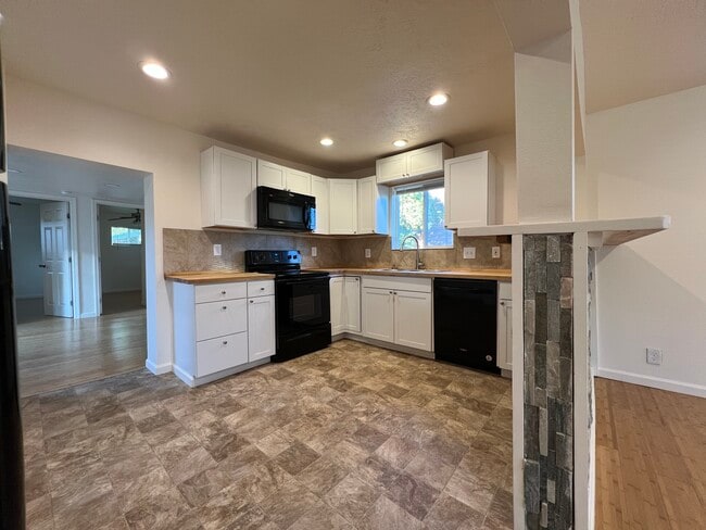 Kitchen - 81 E 3rd S