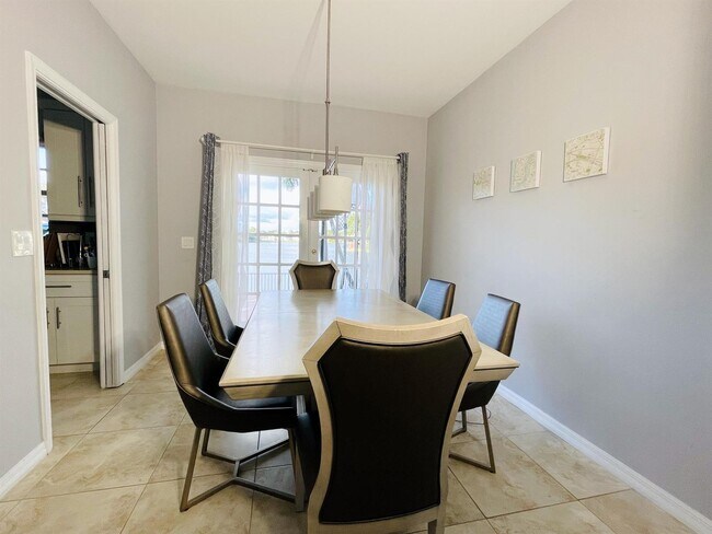 Foto del edificio - 11565 N Quayside Dr