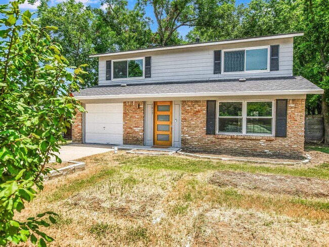 Foto del edificio - 7617 Eastcrest Dr