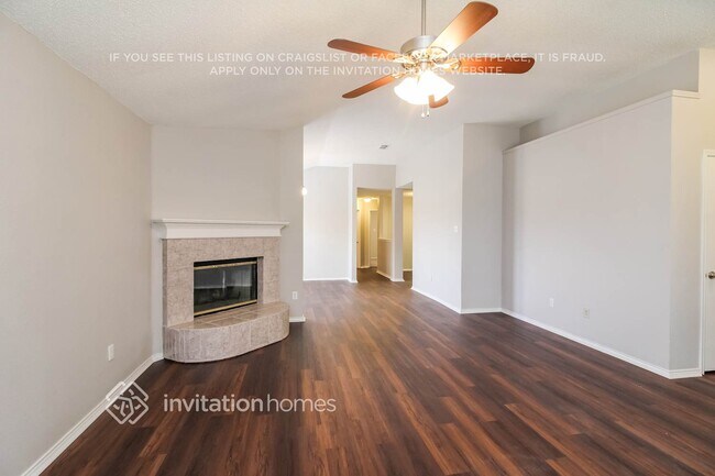 Foto del edificio - 5812 Matt St