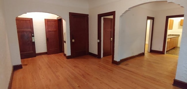 Building Photo - 4522 W Burleigh St