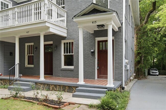 Foto del edificio - 417 8th St NE