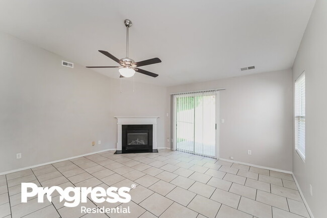 Foto del edificio - 9223 Swallowtail Ln