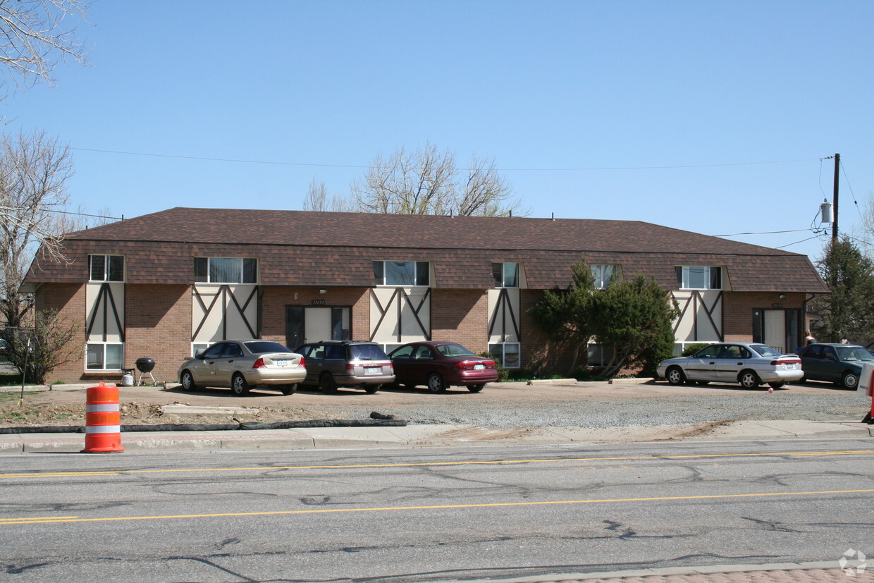 Primary Photo - Tabor Street Apts