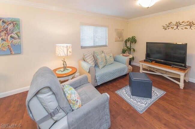 Foto del edificio - 595 93rd Ave N