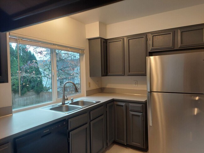Foto del edificio - Kent East Hill rental home - 3 bedroom two...