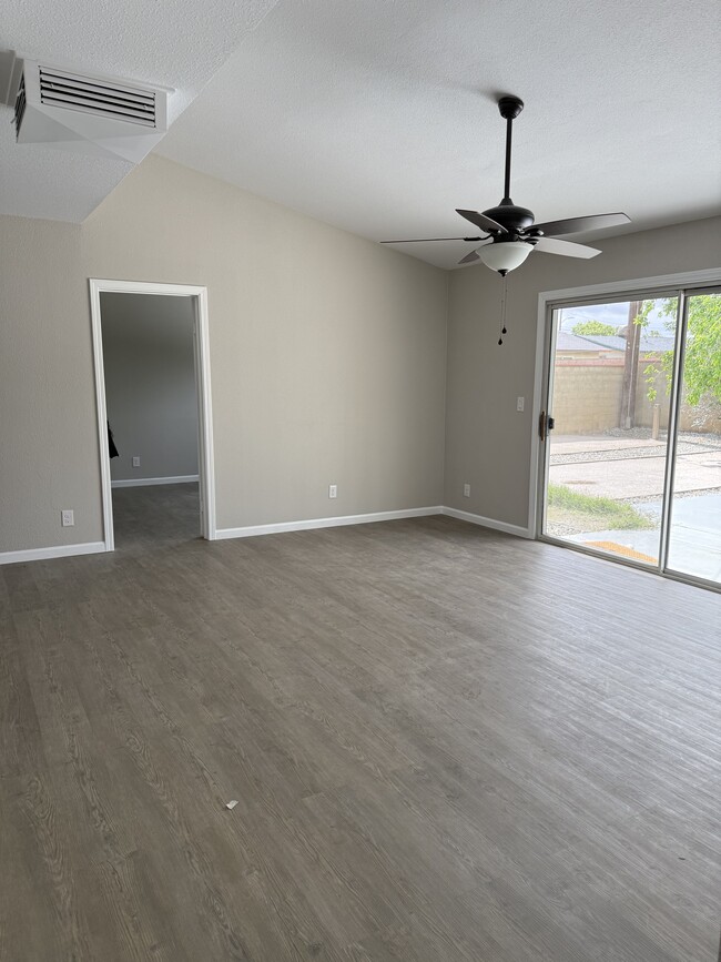 Building Photo - 1216 W Avenue J12