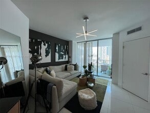 Building Photo - 350 S Miami Ave