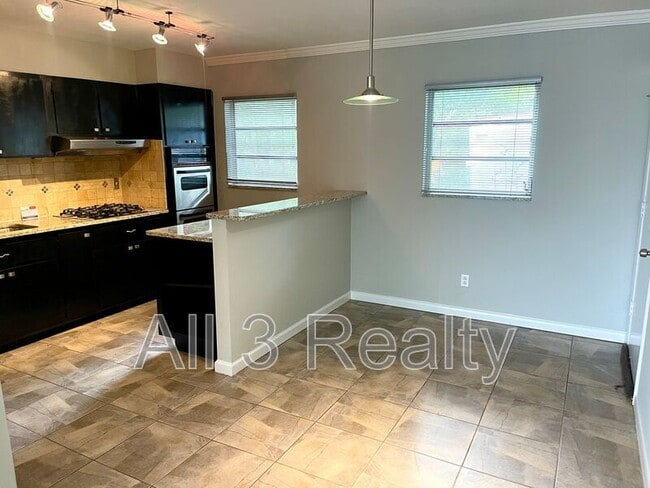 Foto del edificio - 1235 Woodland Ave NE