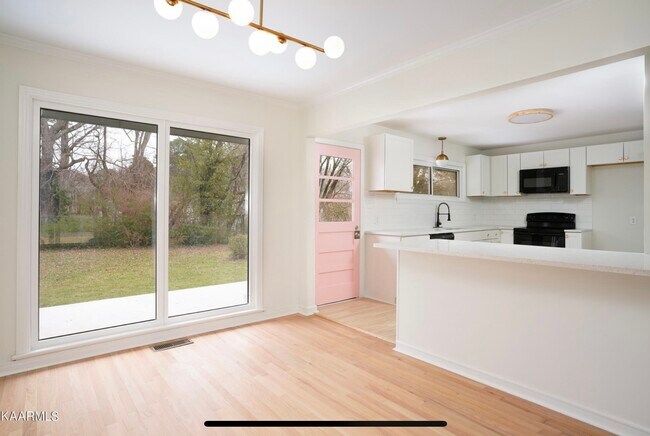 Foto del edificio - 4502 Glasgow Rd