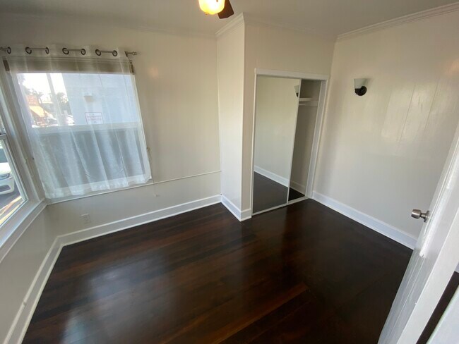 front bedroom - 217 Strand St