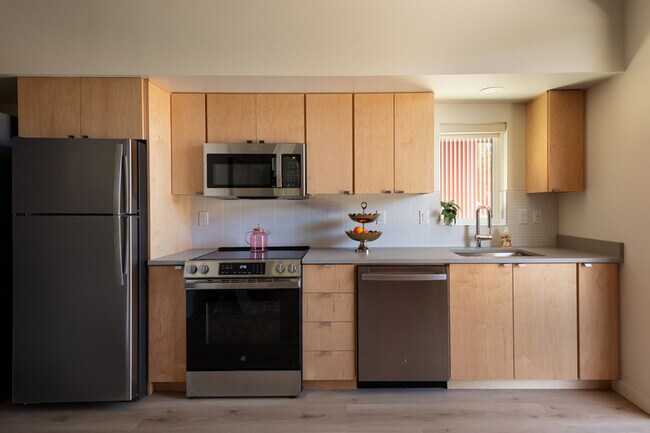 Foto del edificio - 1260 Quincy St