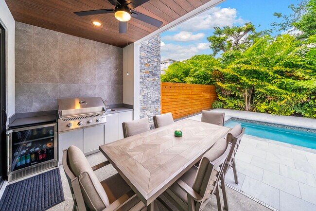 Foto del edificio - 325 SW 16th St