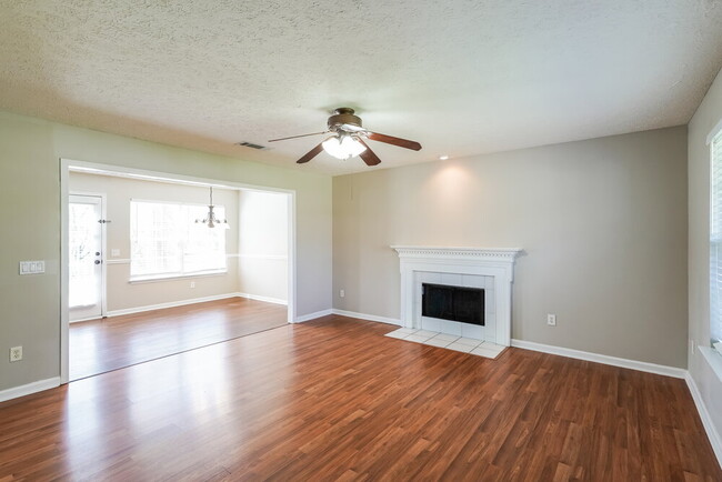 Building Photo - 1869 Portview Dr