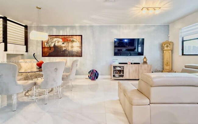 Foto del edificio - 7903 NW 105th Ave