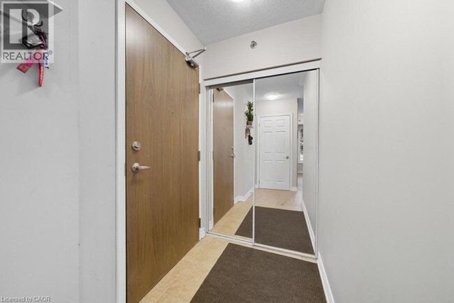 Building Photo - 3070 Rotary Way