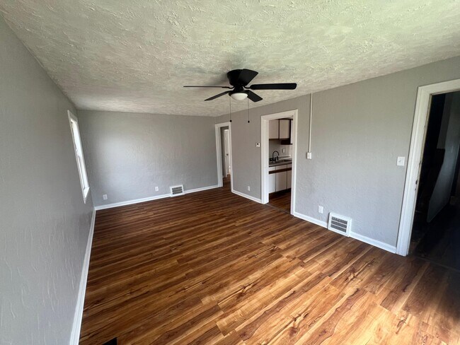 Foto del edificio - 525 E 222nd St