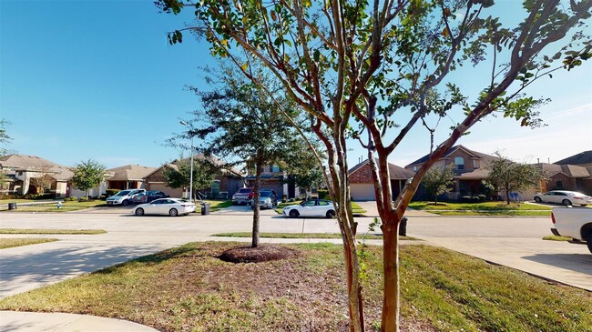 Building Photo - 14010 Cypress Meadows Dr