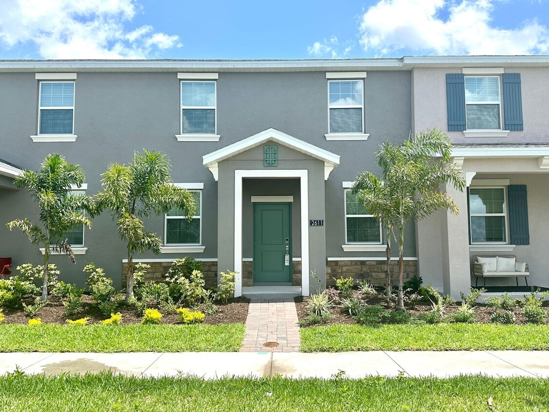 Primary Photo - Modern Comfort Meets Community Living in K...