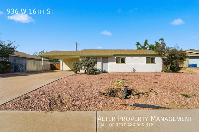 Photo - 936 W 16th St House