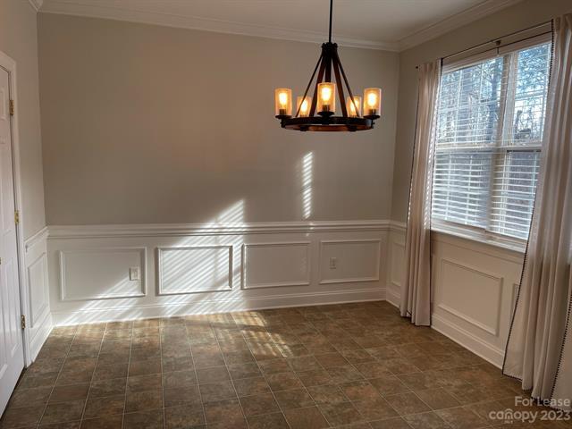 Foto del edificio - 111 High Ridge Rd
