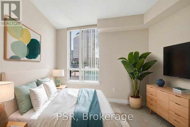 Photo du bâtiment - 5740 Yonge St
