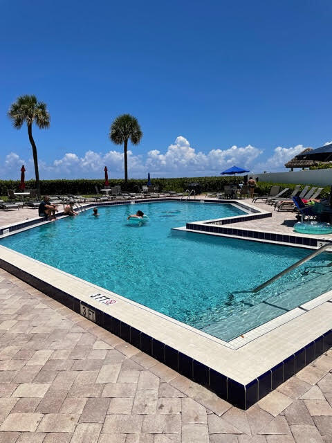 Building Photo - 600 Ocean Dr