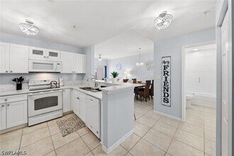 Building Photo - 15393 Bellamar Cir