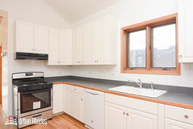 Foto del edificio - 2151 W Crystal St