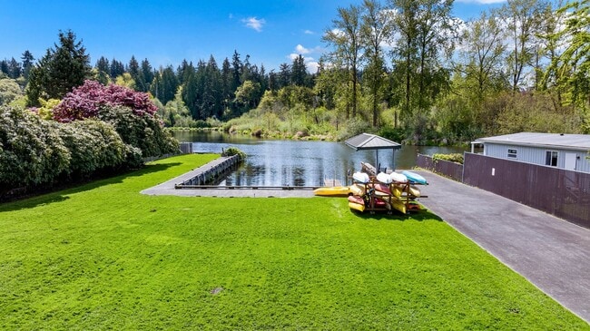 Interior Photo - Sammamish River Apartments