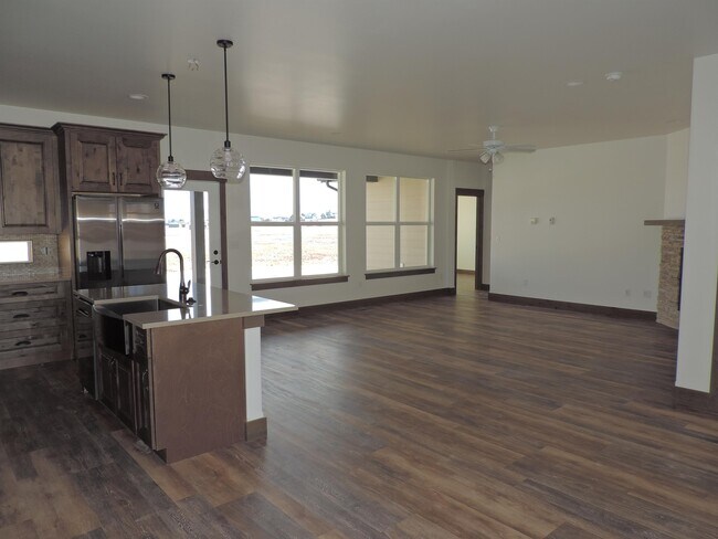 Building Photo - 233 Rolling Prairie