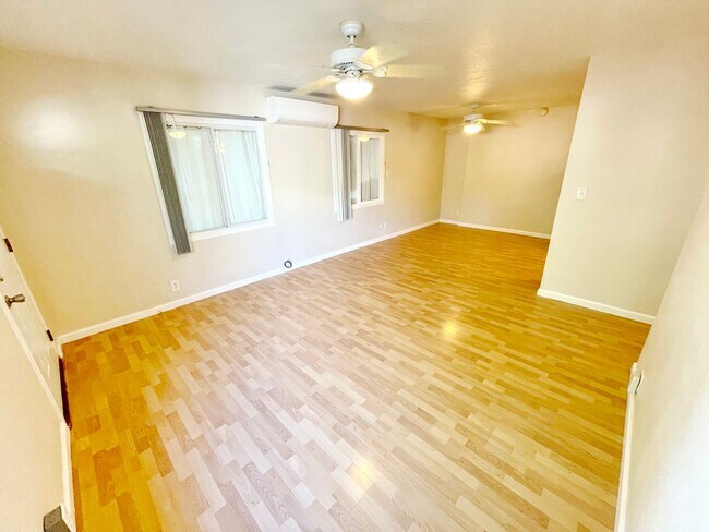 Foto del edificio - 3 Bed 1 Bath Unfurnished house in the Heart of Kihei - 1 year minimum available long term.