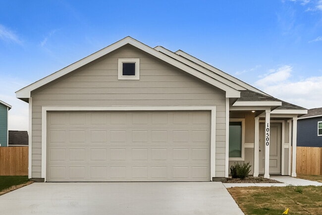 Building Photo - 10500 Desert Hawk Cir