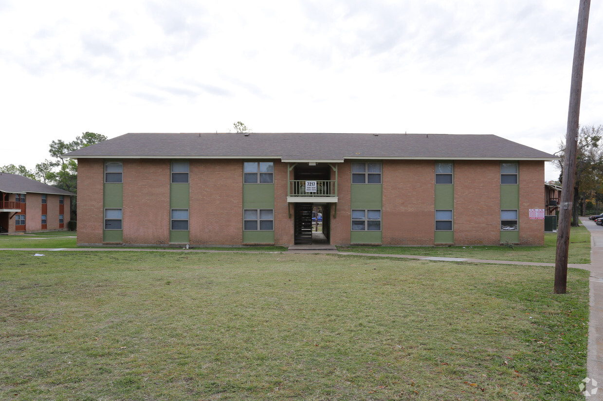 Foto del edificio - Ridge at Trinity Apartments