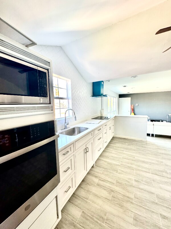 Foto del edificio - 910 Elmdale Pl