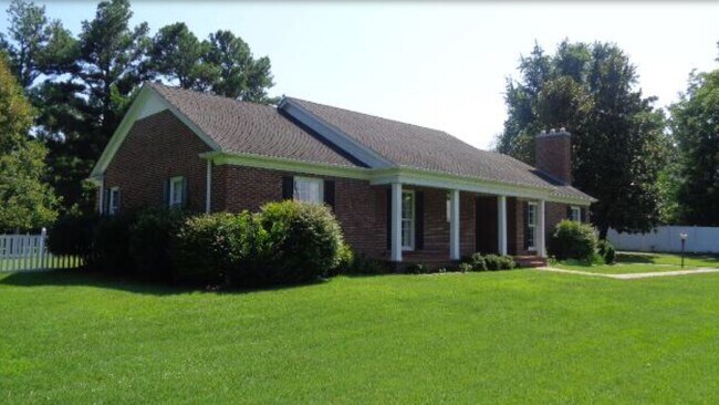 Building Photo - 1857 KY-94
