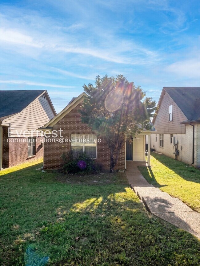 Foto del edificio - 1224 Whitten Rd