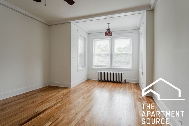 Foto del edificio - 4918 N Glenwood Ave
